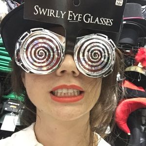 Meet your Posher, Dominique